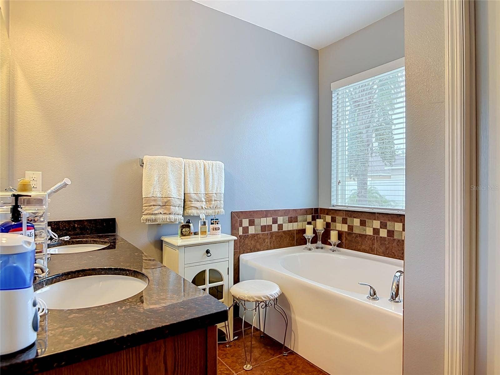 141 W FIESTA KEY LOOP, Deland, FL 32720 141 W FIESTA KEY LOOP, Deland, FL 32720