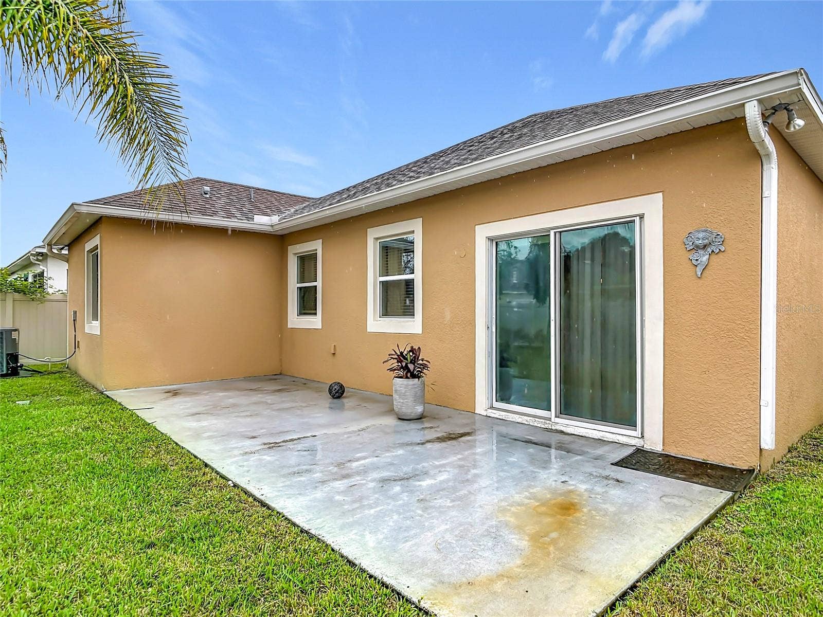 141 W FIESTA KEY LOOP, Deland, FL 32720 141 W FIESTA KEY LOOP, Deland, FL 32720