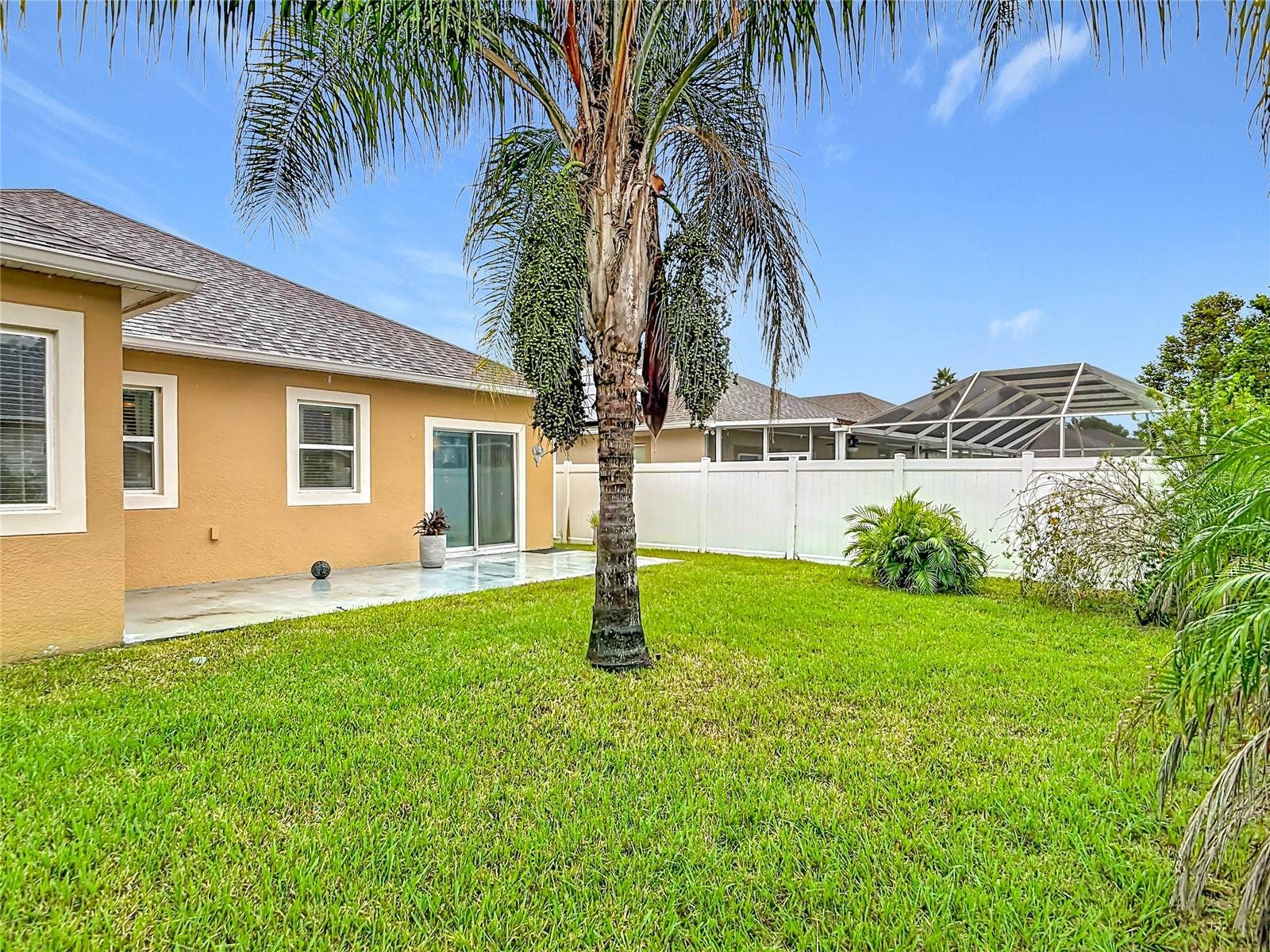 141 W FIESTA KEY LOOP, Deland, FL 32720 141 W FIESTA KEY LOOP, Deland, FL 32720