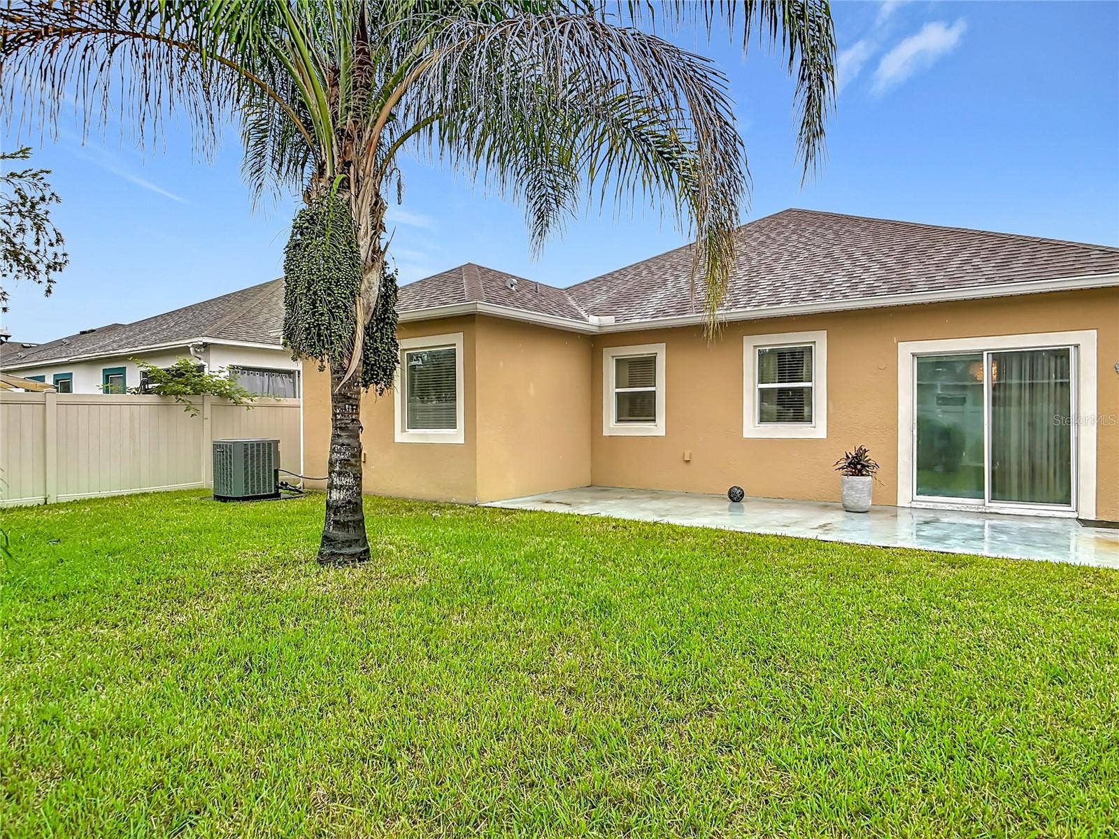 141 W FIESTA KEY LOOP, Deland, FL 32720 141 W FIESTA KEY LOOP, Deland, FL 32720