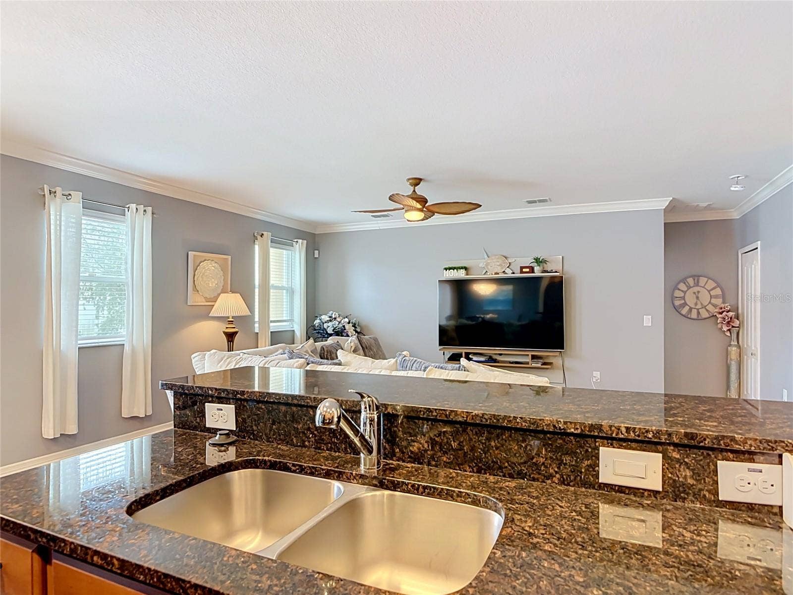 141 W FIESTA KEY LOOP, Deland, FL 32720 141 W FIESTA KEY LOOP, Deland, FL 32720