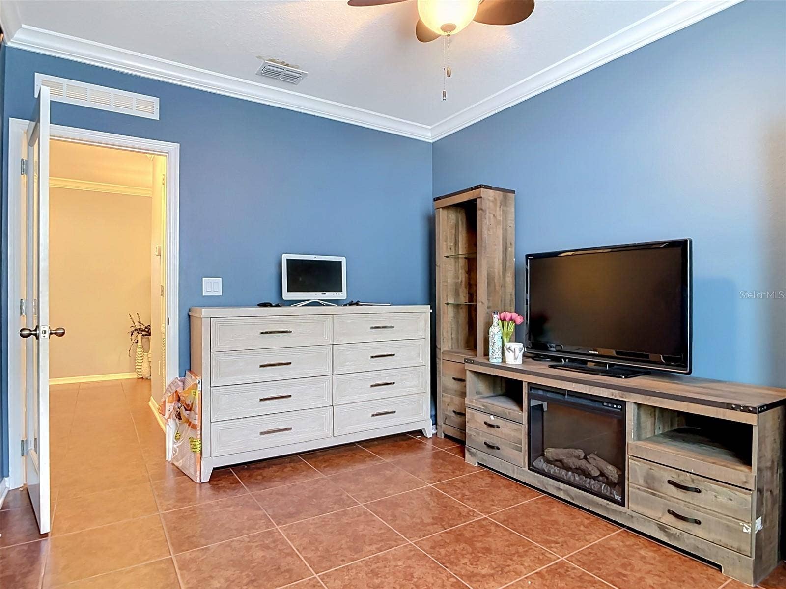 141 W FIESTA KEY LOOP, Deland, FL 32720 141 W FIESTA KEY LOOP, Deland, FL 32720