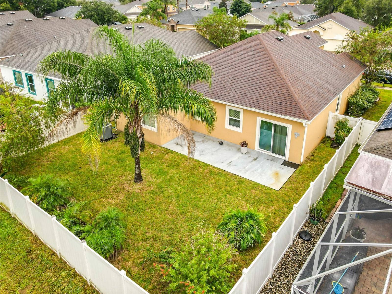 141 W FIESTA KEY LOOP, Deland, FL 32720 141 W FIESTA KEY LOOP, Deland, FL 32720