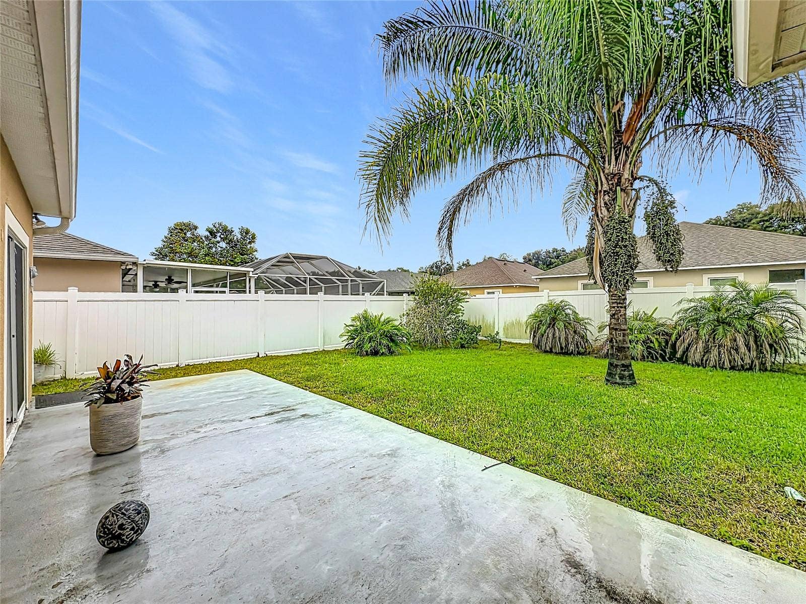 141 W FIESTA KEY LOOP, Deland, FL 32720 141 W FIESTA KEY LOOP, Deland, FL 32720