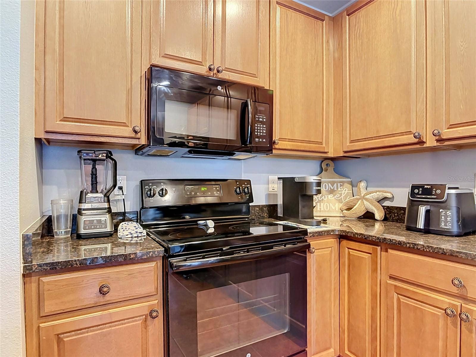 141 W FIESTA KEY LOOP, Deland, FL 32720 141 W FIESTA KEY LOOP, Deland, FL 32720