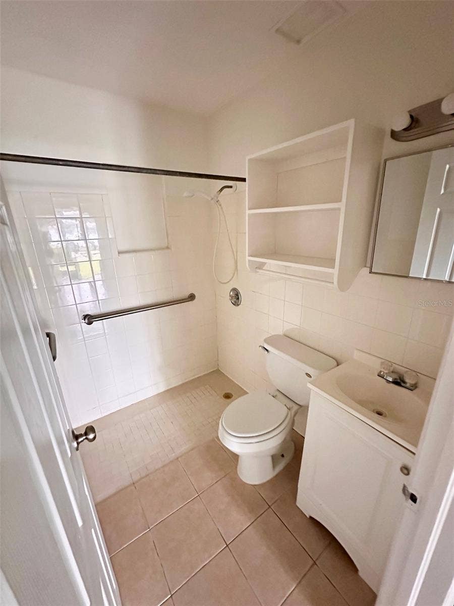 5231 48TH TERRACE N, St Petersburg, FL 33709 5231 48TH TERRACE N, St Petersburg, FL 33709
