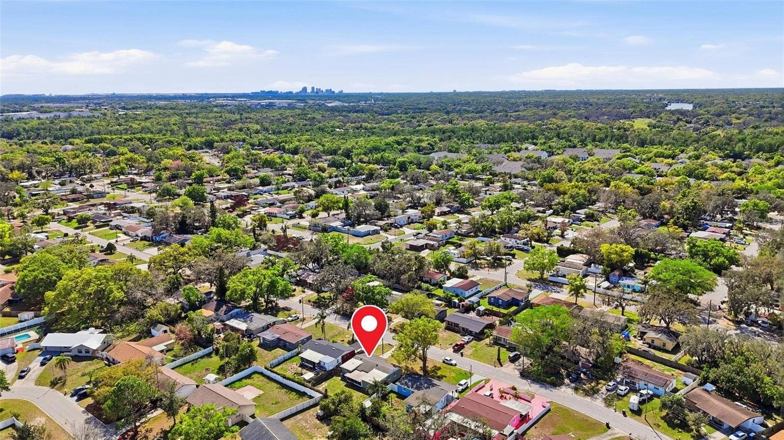 8609 CHINABERRY DRIVE, Tampa, FL 33637 8609 CHINABERRY DRIVE, Tampa, FL 33637
