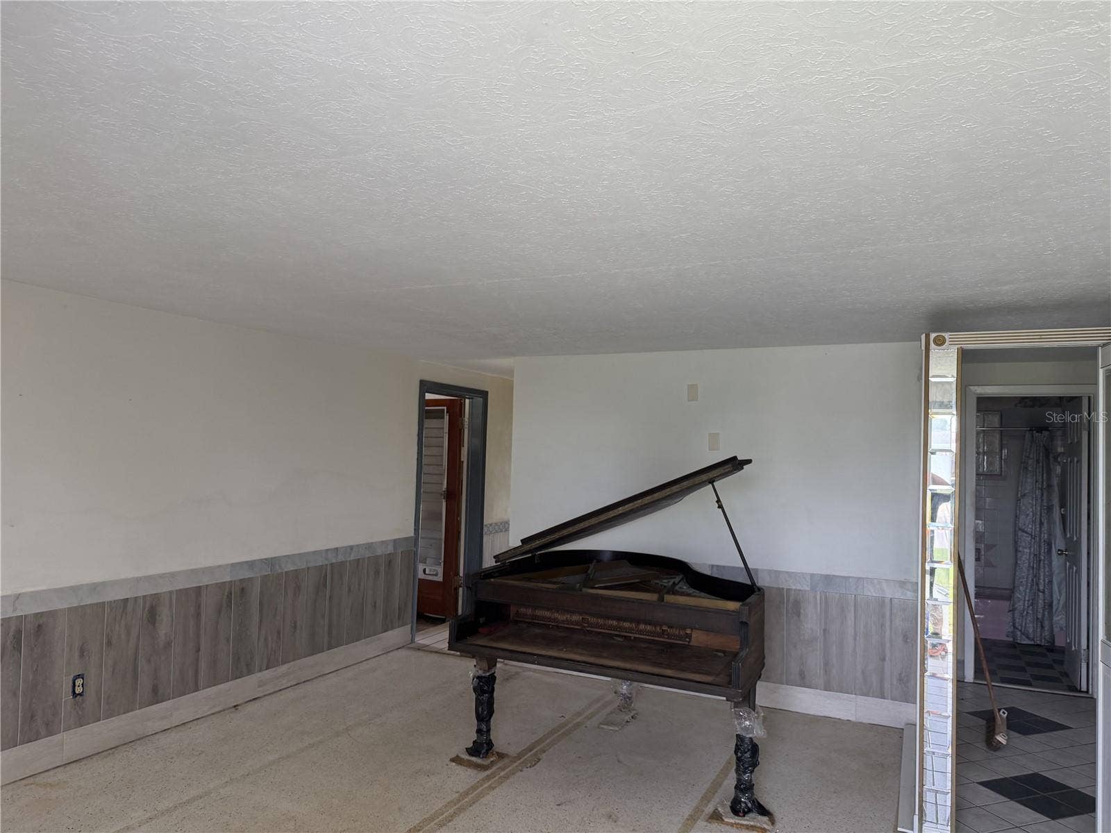 13233 SUSAN DRIVE, Hudson, FL 34667