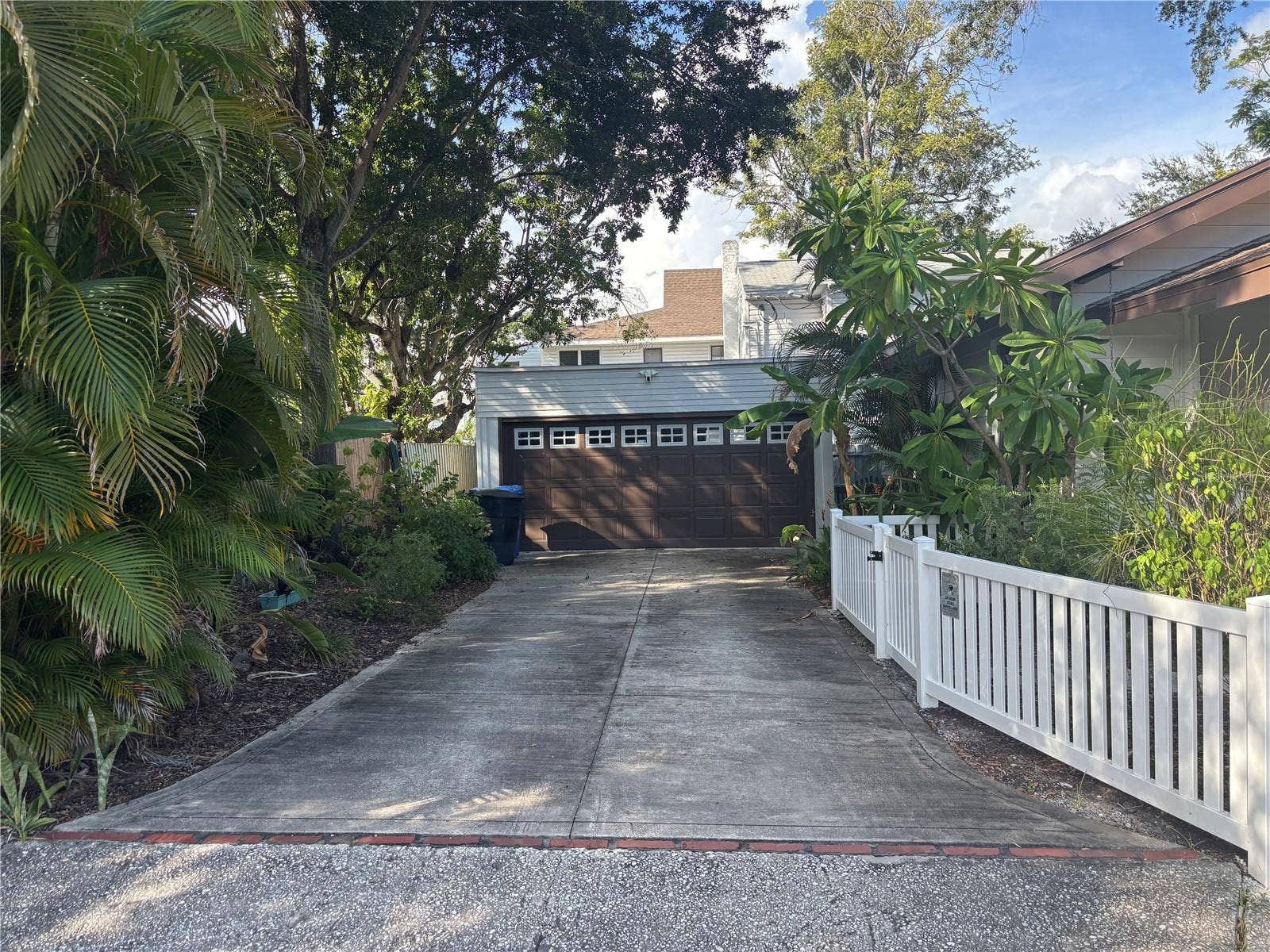 833 11TH AVENUE N, St Petersburg, FL 33701