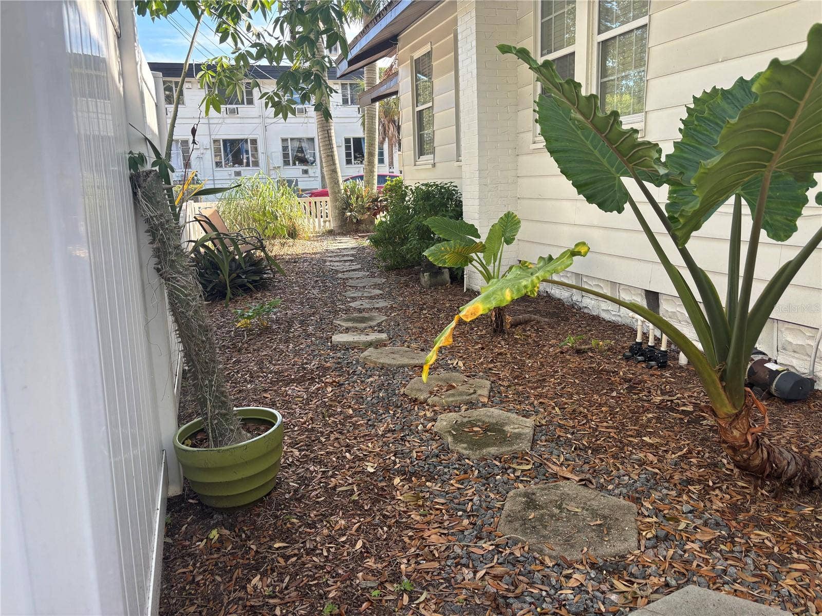 833 11TH AVENUE N, St Petersburg, FL 33701