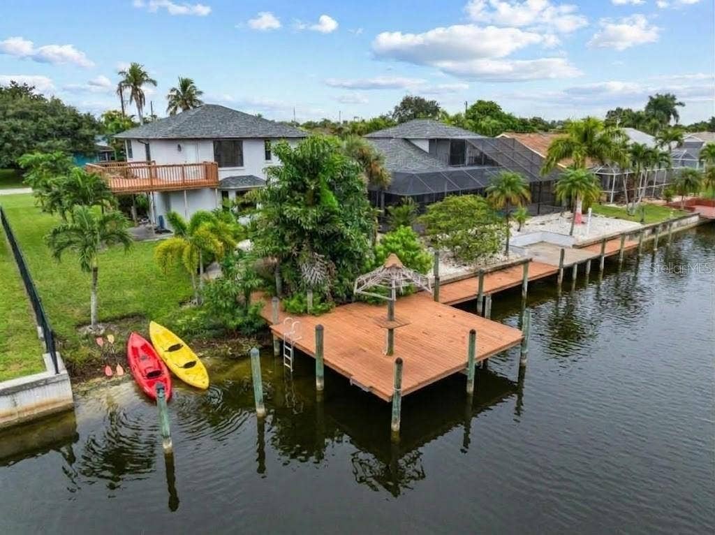 313 SE 6TH STREET, Cape Coral, FL 33990 313 SE 6TH STREET, Cape Coral, FL 33990