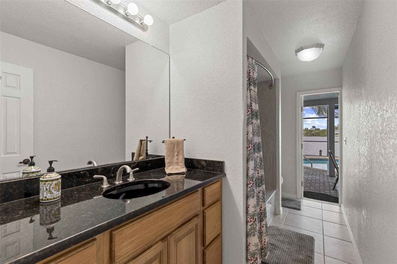 313 SE 6TH STREET, Cape Coral, FL 33990 313 SE 6TH STREET, Cape Coral, FL 33990