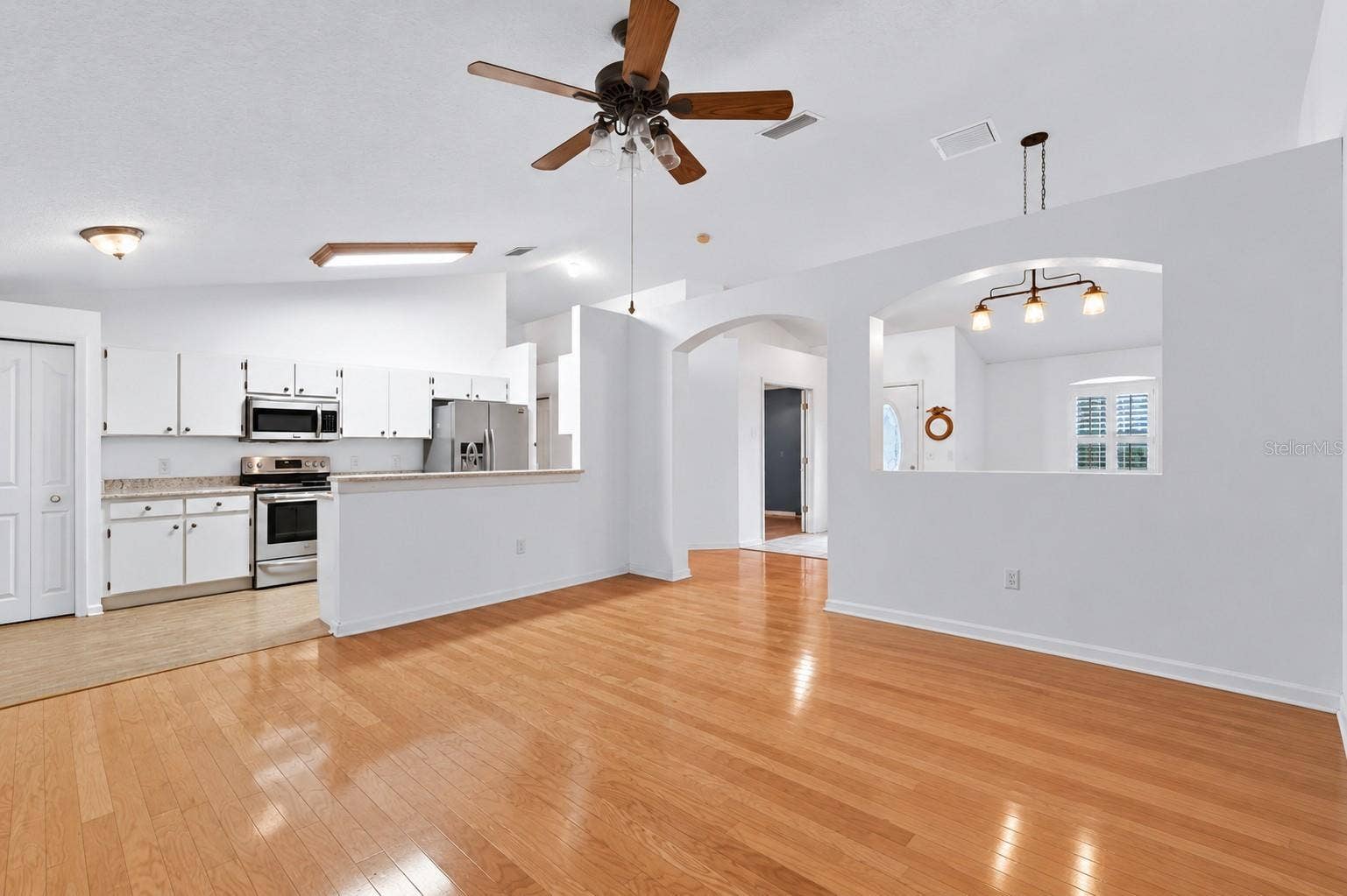 14701 REDCLIFF DRIVE, Tampa, FL 33625 14701 REDCLIFF DRIVE, Tampa, FL 33625
