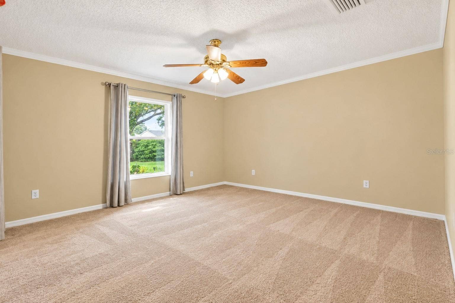 14701 REDCLIFF DRIVE, Tampa, FL 33625 14701 REDCLIFF DRIVE, Tampa, FL 33625