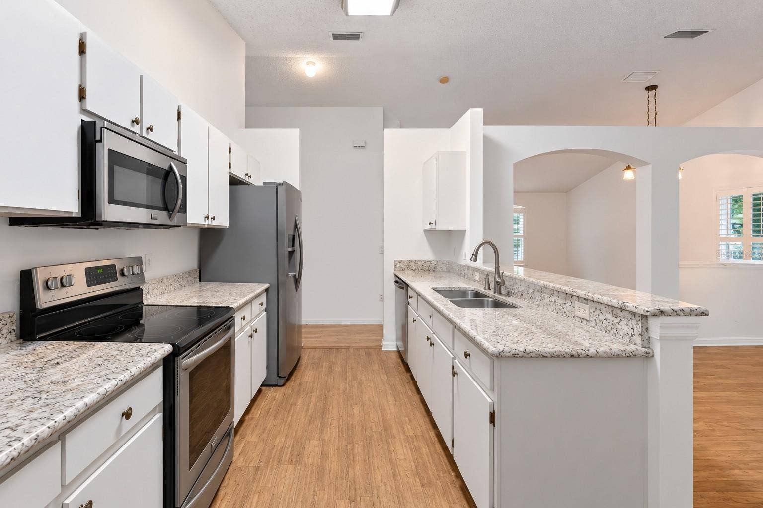 14701 REDCLIFF DRIVE, Tampa, FL 33625 14701 REDCLIFF DRIVE, Tampa, FL 33625