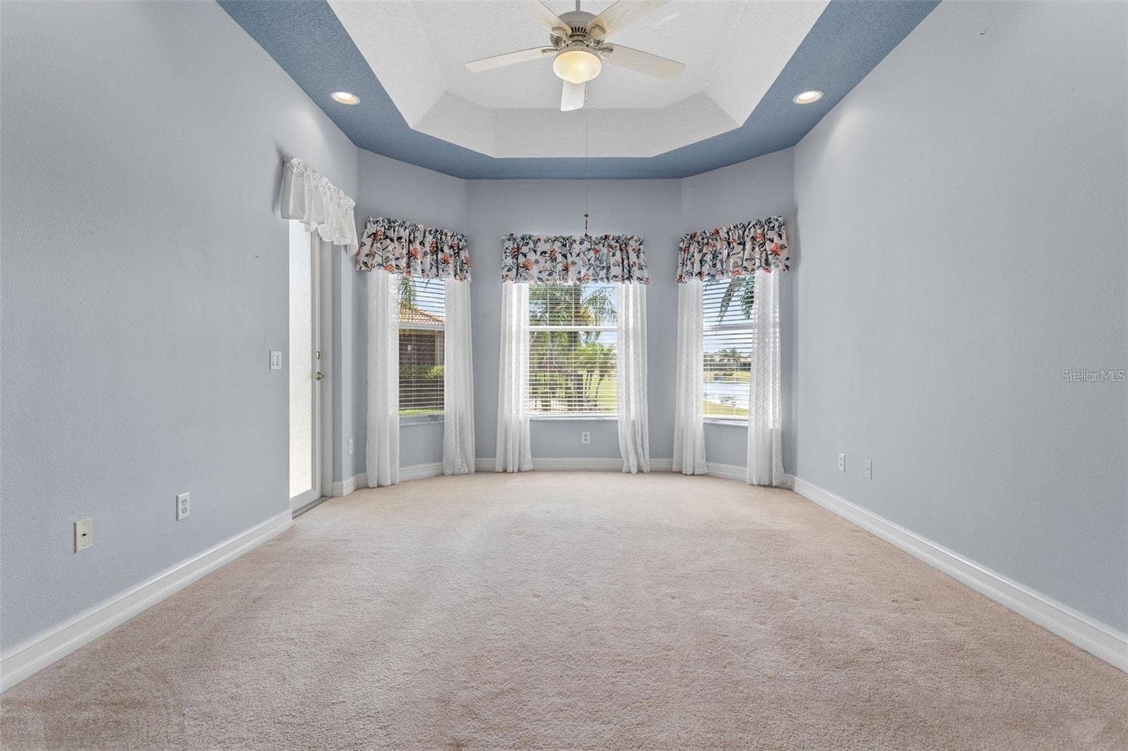 4925 SANDY BROOK CIRCLE, Wimauma, FL 33598 4925 SANDY BROOK CIRCLE, Wimauma, FL 33598