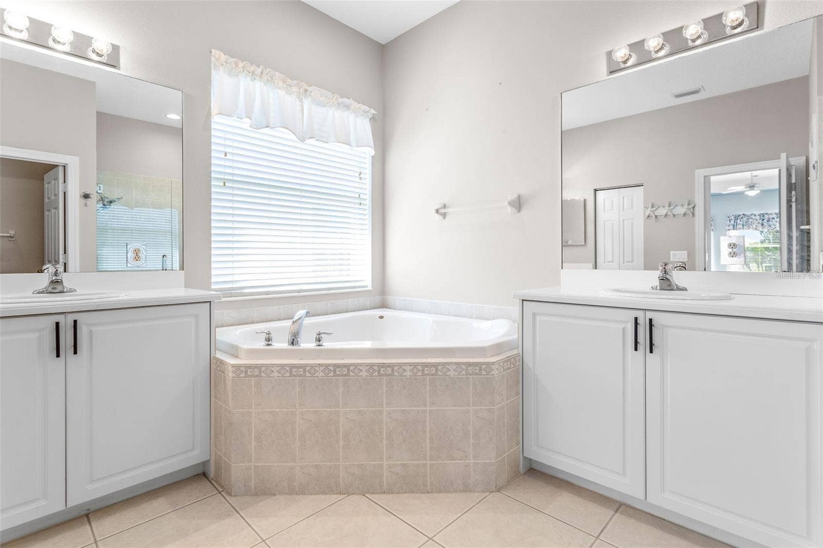 4925 SANDY BROOK CIRCLE, Wimauma, FL 33598 4925 SANDY BROOK CIRCLE, Wimauma, FL 33598