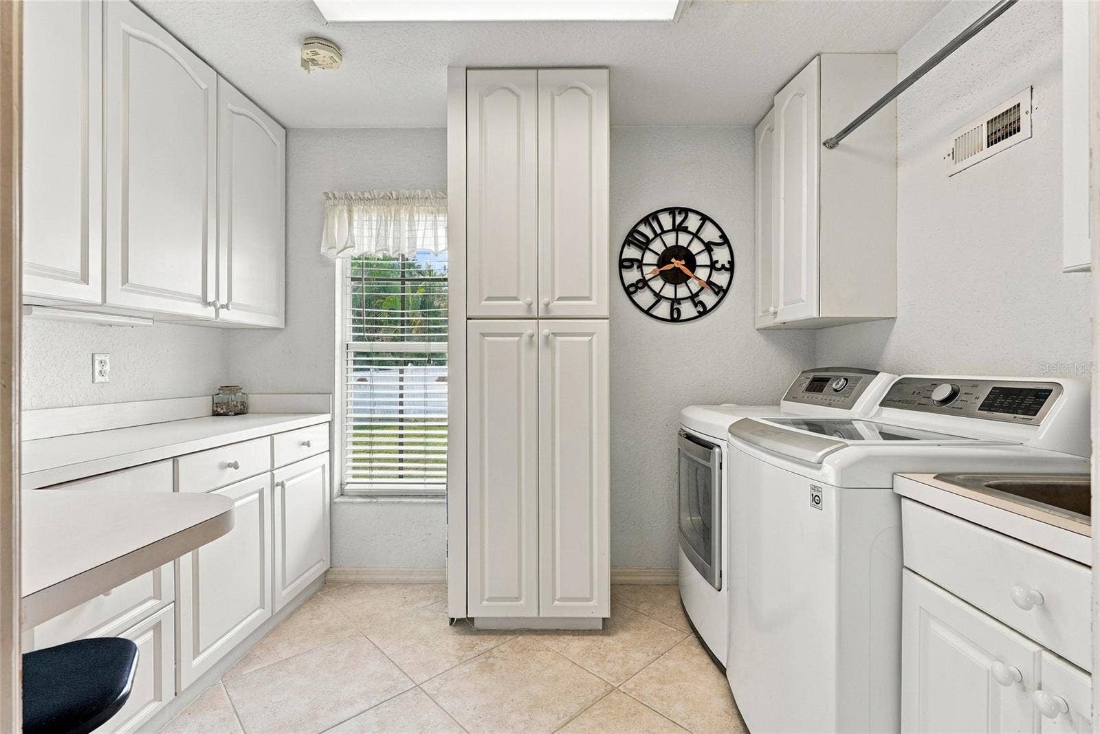 9606 62ND AVENUE N, St Petersburg, FL 33708 9606 62ND AVENUE N, St Petersburg, FL 33708