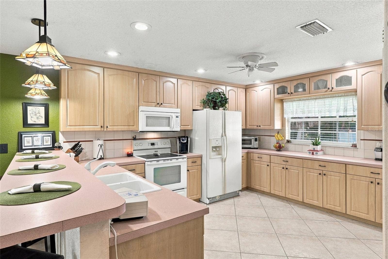 9606 62ND AVENUE N, St Petersburg, FL 33708 9606 62ND AVENUE N, St Petersburg, FL 33708