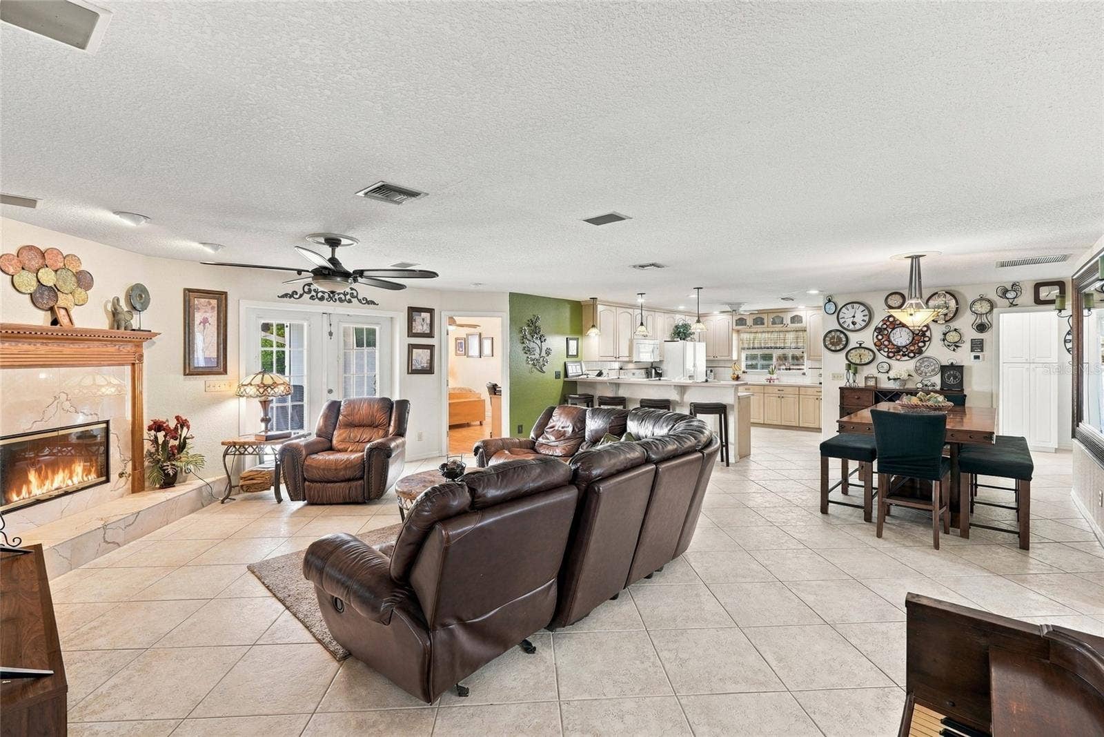 9606 62ND AVENUE N, St Petersburg, FL 33708 9606 62ND AVENUE N, St Petersburg, FL 33708
