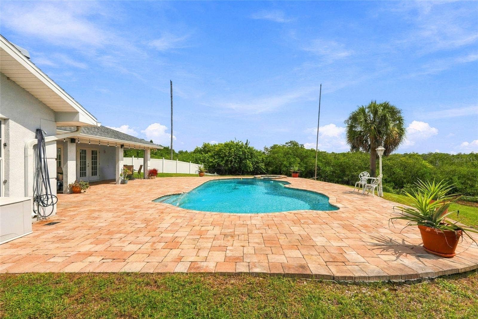 9606 62ND AVENUE N, St Petersburg, FL 33708 9606 62ND AVENUE N, St Petersburg, FL 33708
