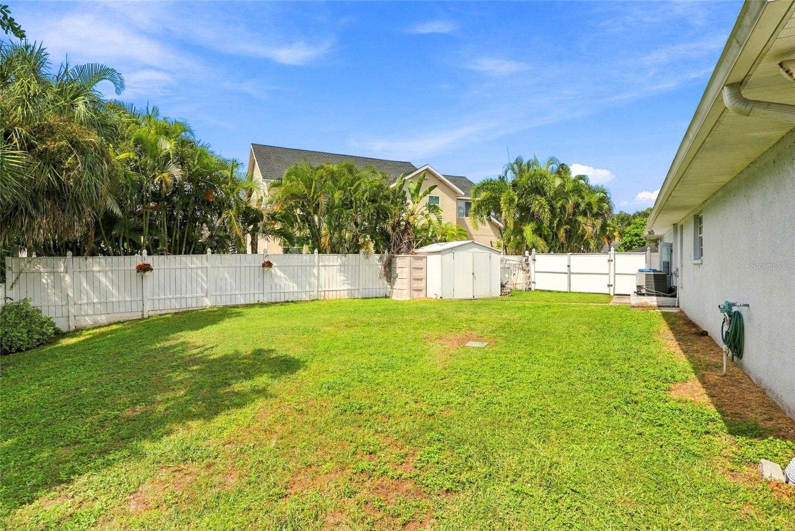 9606 62ND AVENUE N, St Petersburg, FL 33708 9606 62ND AVENUE N, St Petersburg, FL 33708
