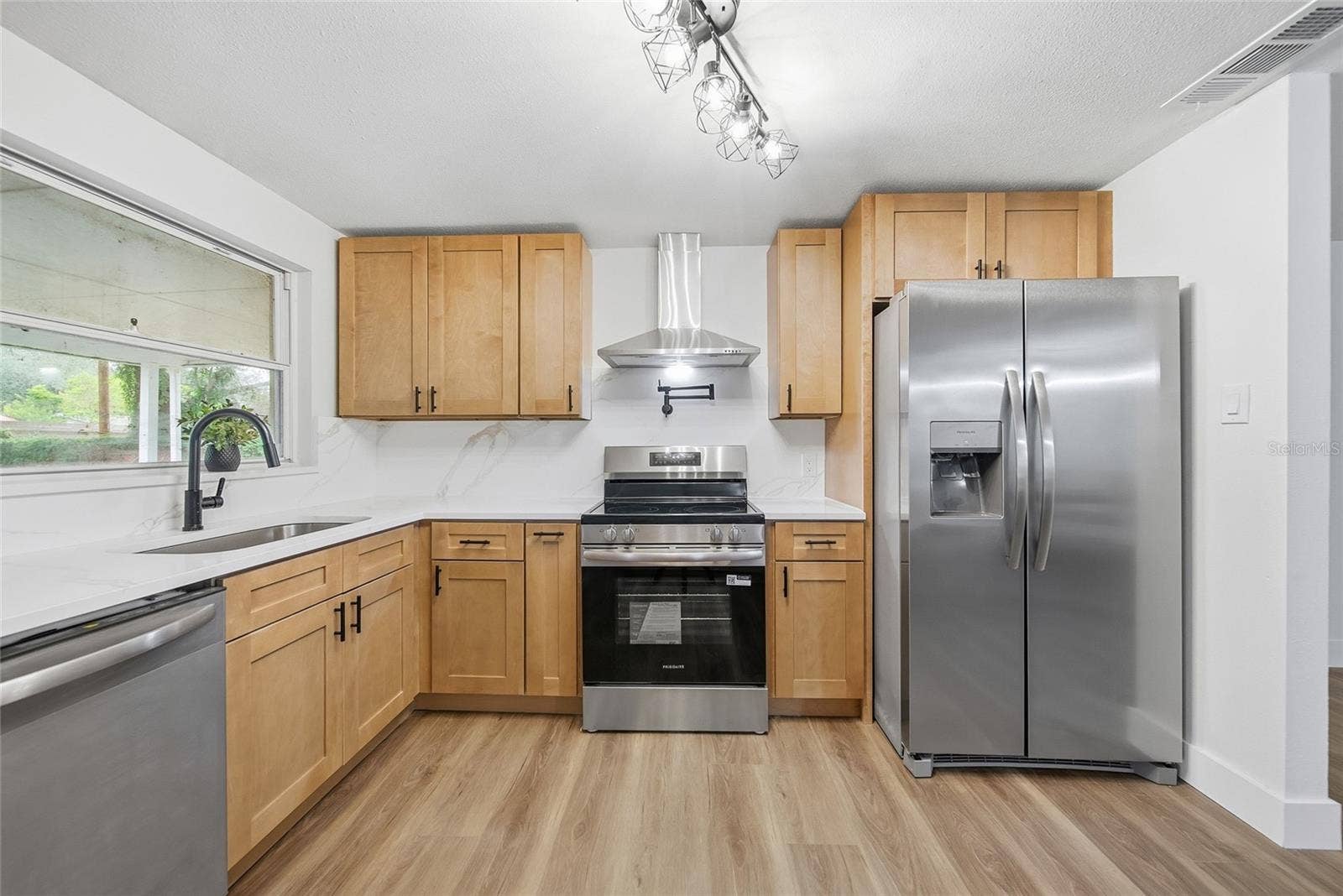 3027 REDWOOD AVENUE, Lakeland, FL 33803