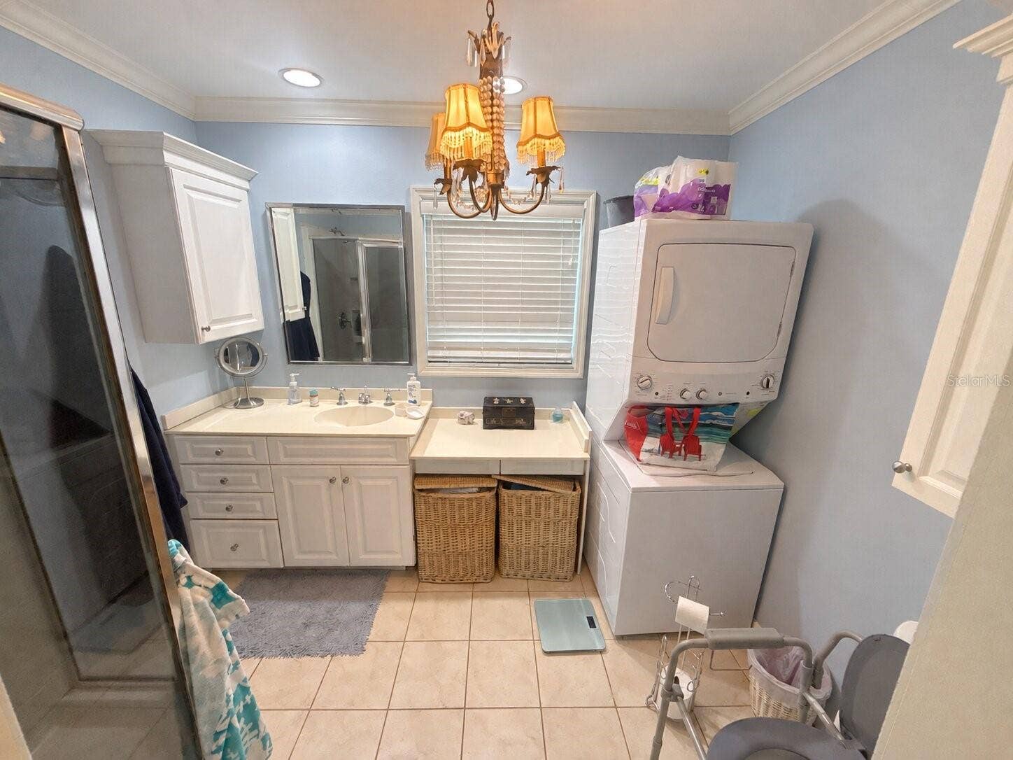 1323 S SHADE AVENUE, Sarasota, FL 34239 1323 S SHADE AVENUE, Sarasota, FL 34239