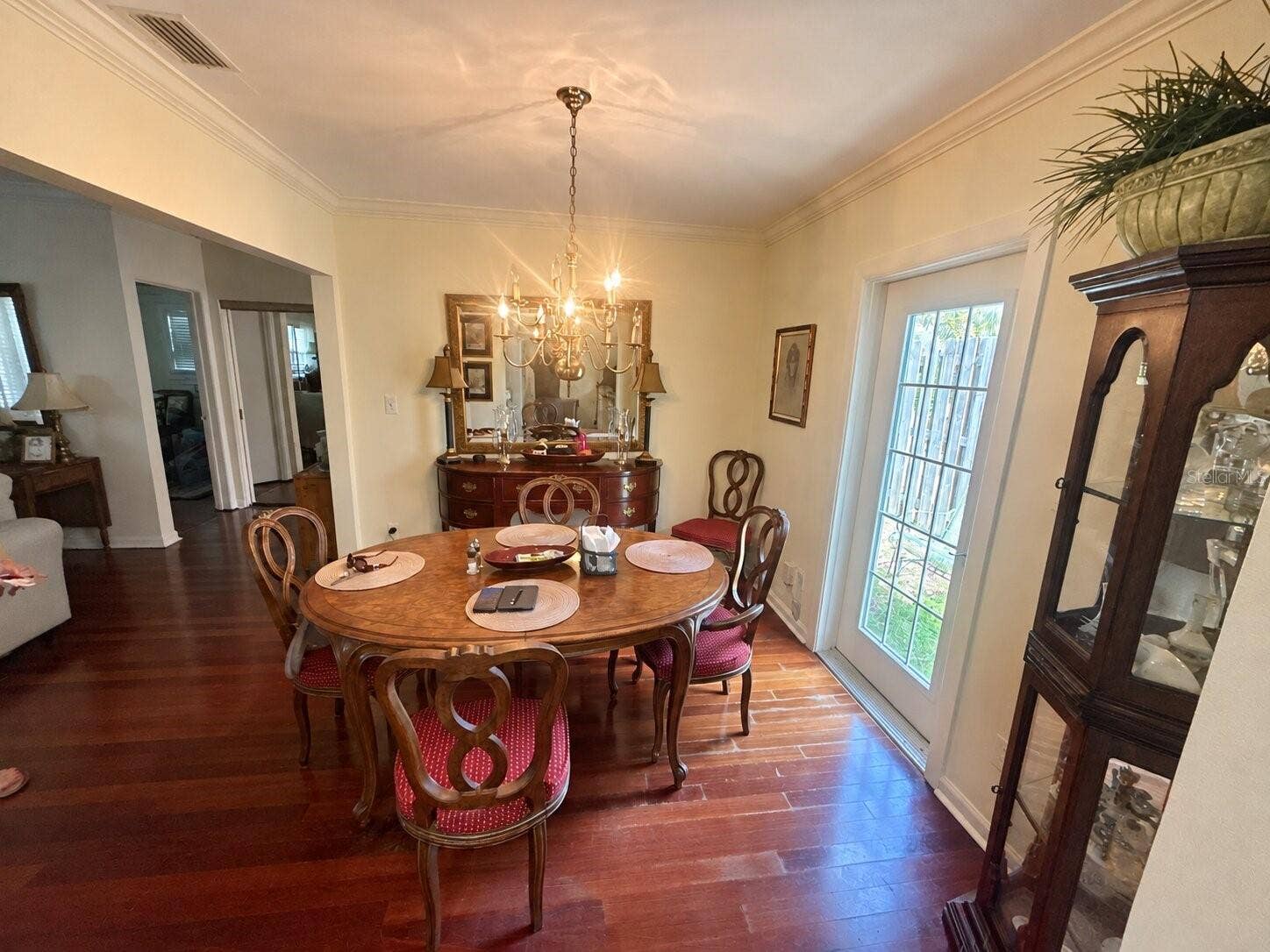 1323 S SHADE AVENUE, Sarasota, FL 34239 1323 S SHADE AVENUE, Sarasota, FL 34239