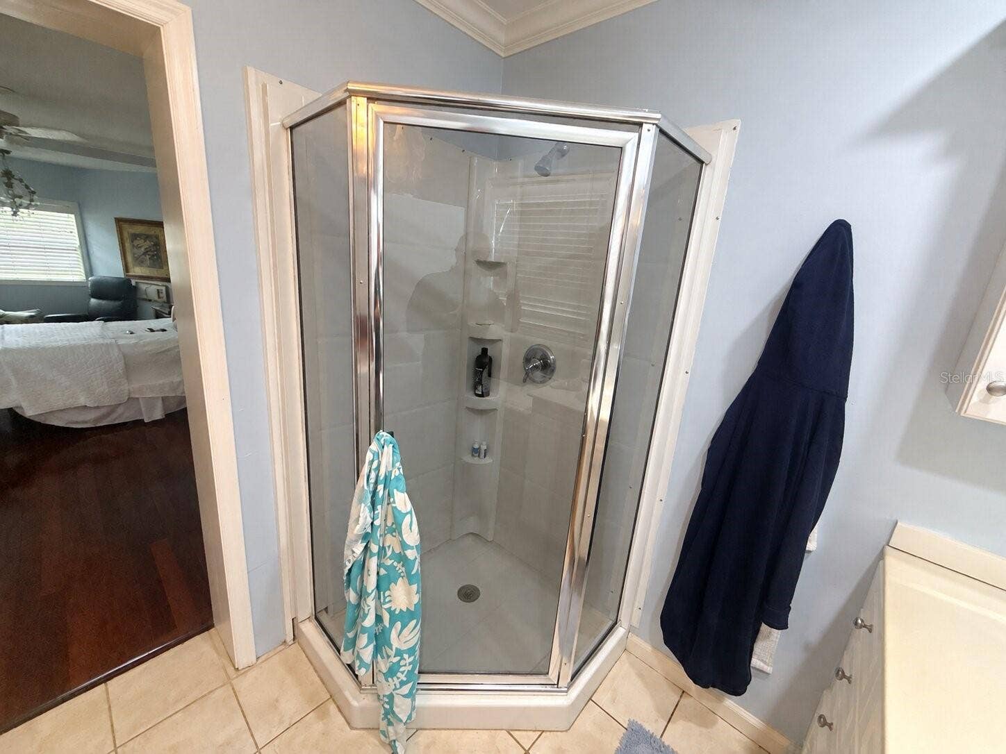 1323 S SHADE AVENUE, Sarasota, FL 34239 1323 S SHADE AVENUE, Sarasota, FL 34239