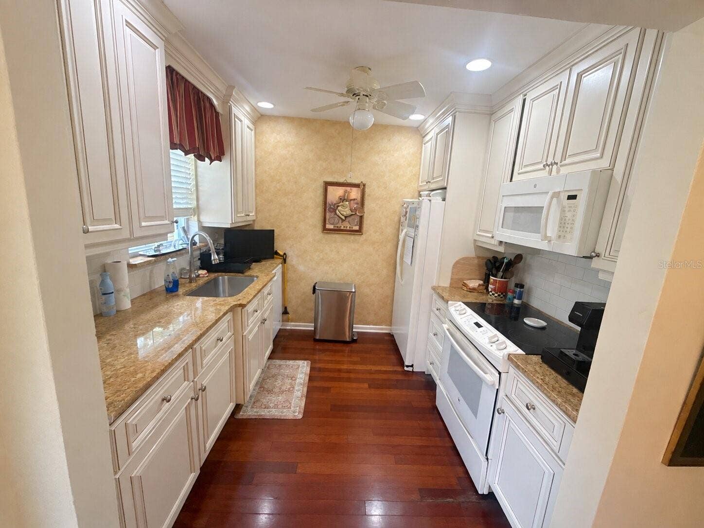 1323 S SHADE AVENUE, Sarasota, FL 34239 1323 S SHADE AVENUE, Sarasota, FL 34239