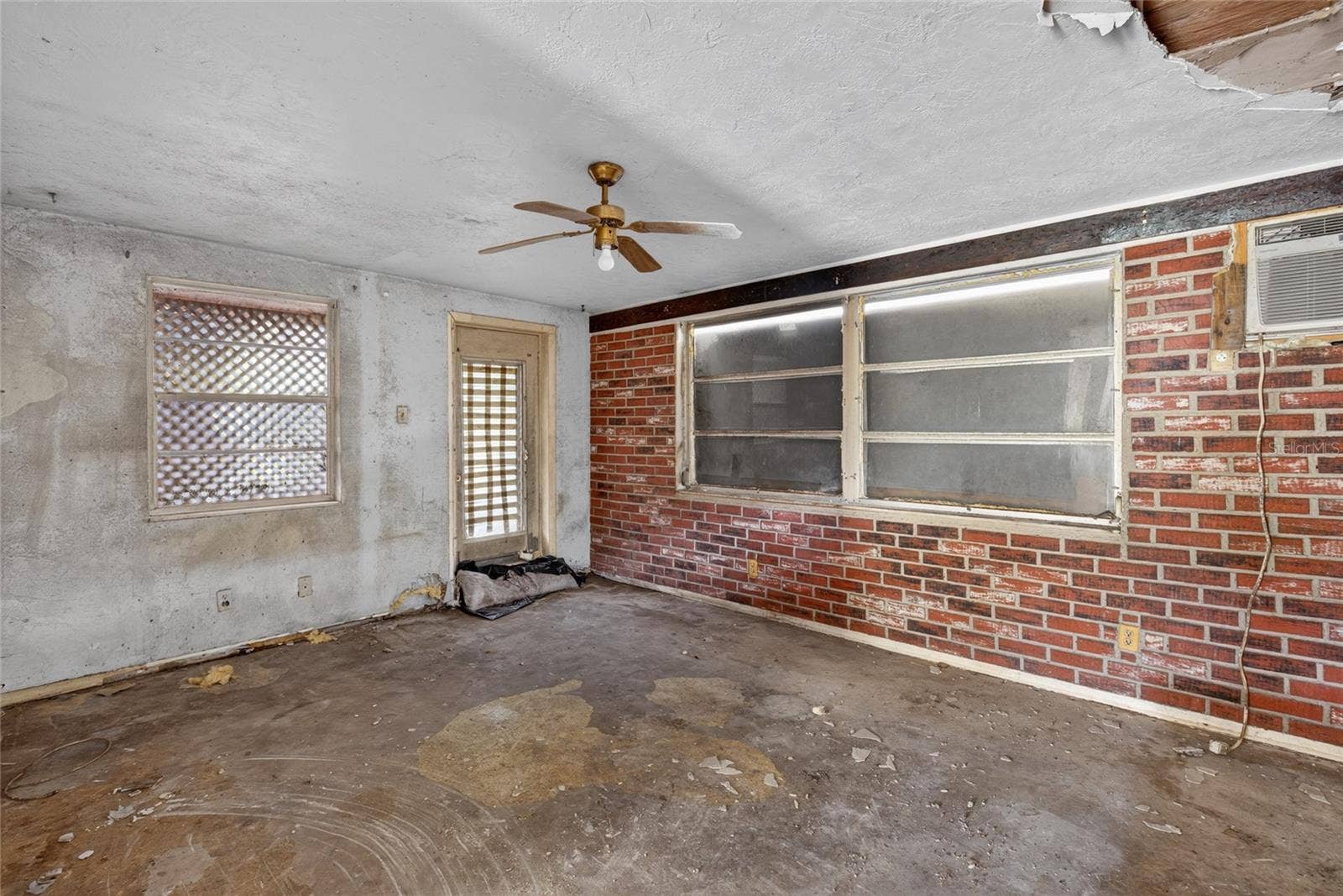 6701 POMANDER AVENUE, New Port Richey, FL 34653 6701 POMANDER AVENUE, New Port Richey, FL 34653