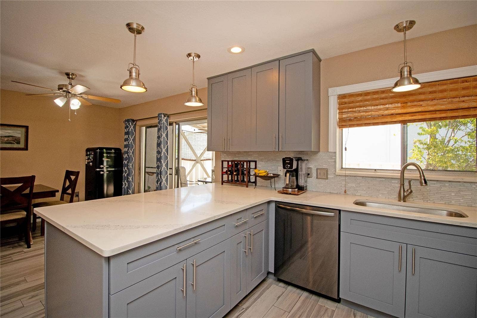 1640 CAPE HOPE AVENUE NE, #2, St Petersburg, FL 33702 1640 CAPE HOPE AVENUE NE, #2, St Petersburg, FL 33702