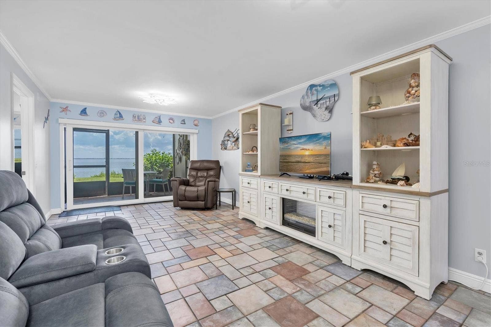 6372 PALMA DEL MAR BOULEVARD S, #111, St Petersburg, FL 33715