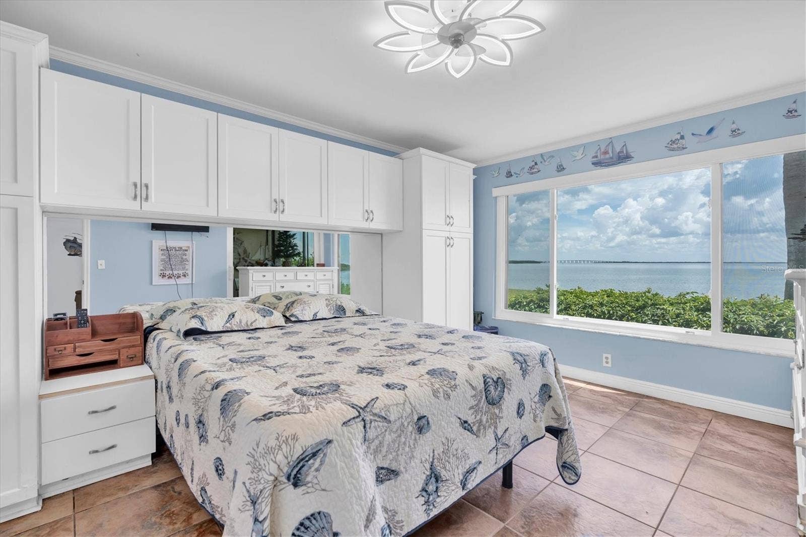 6372 PALMA DEL MAR BOULEVARD S, #111, St Petersburg, FL 33715