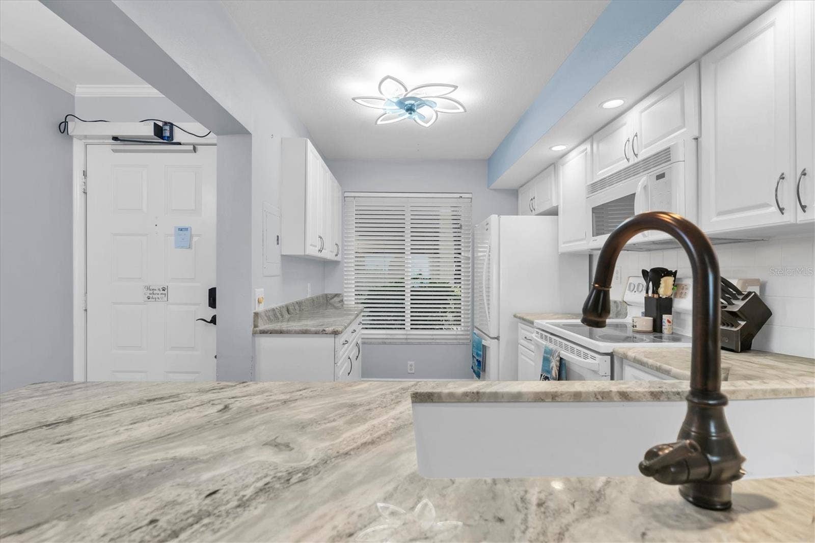 6372 PALMA DEL MAR BOULEVARD S, #111, St Petersburg, FL 33715