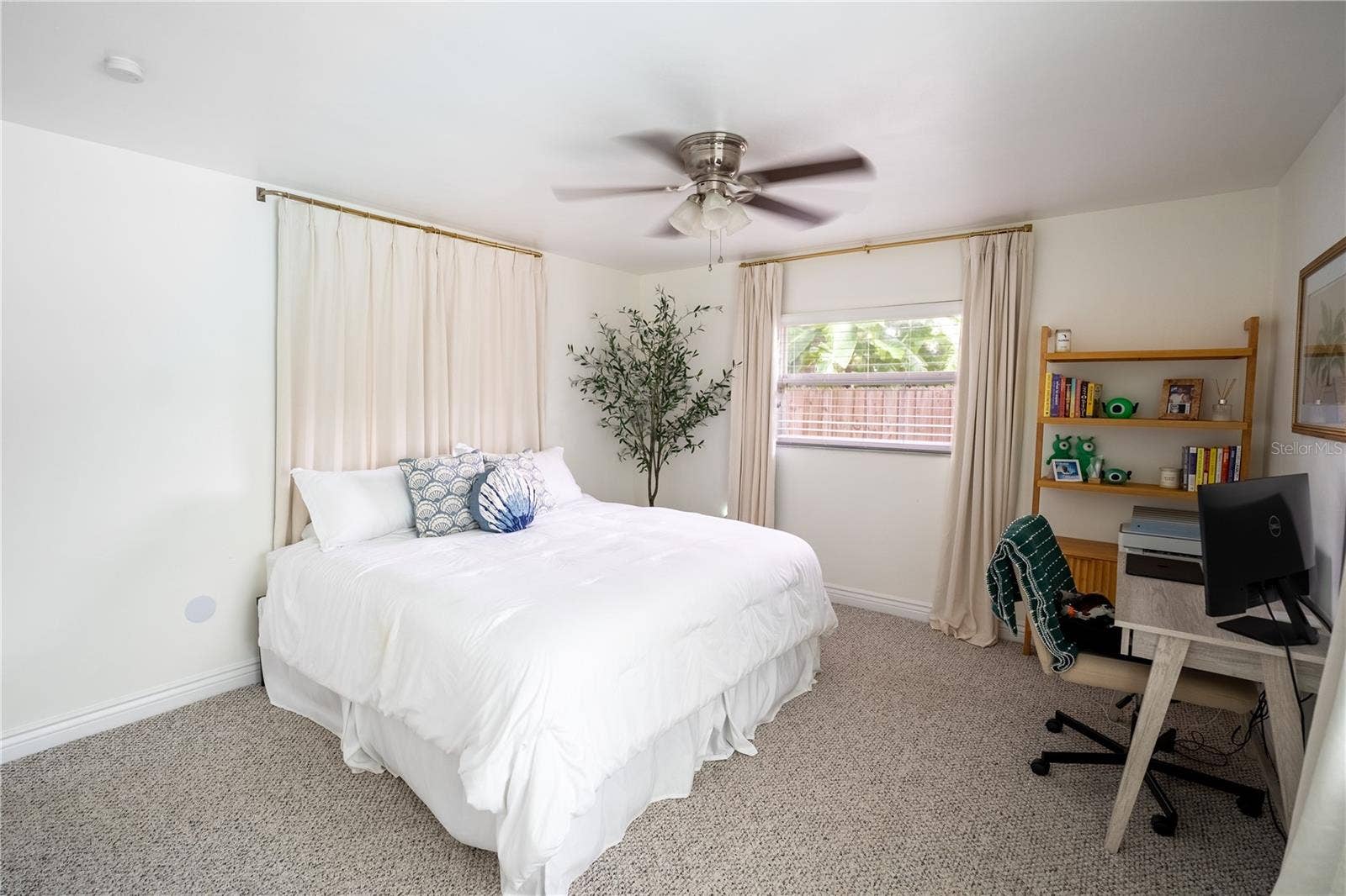686 SOUTHWEST BOULEVARD N, St Petersburg, FL 33703 686 SOUTHWEST BOULEVARD N, St Petersburg, FL 33703