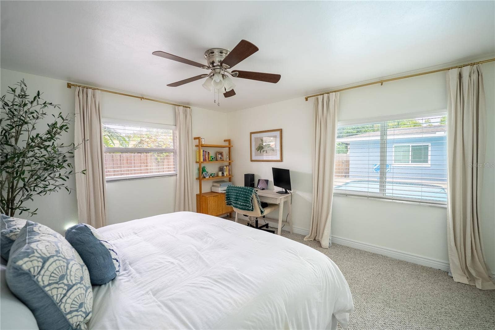686 SOUTHWEST BOULEVARD N, St Petersburg, FL 33703 686 SOUTHWEST BOULEVARD N, St Petersburg, FL 33703