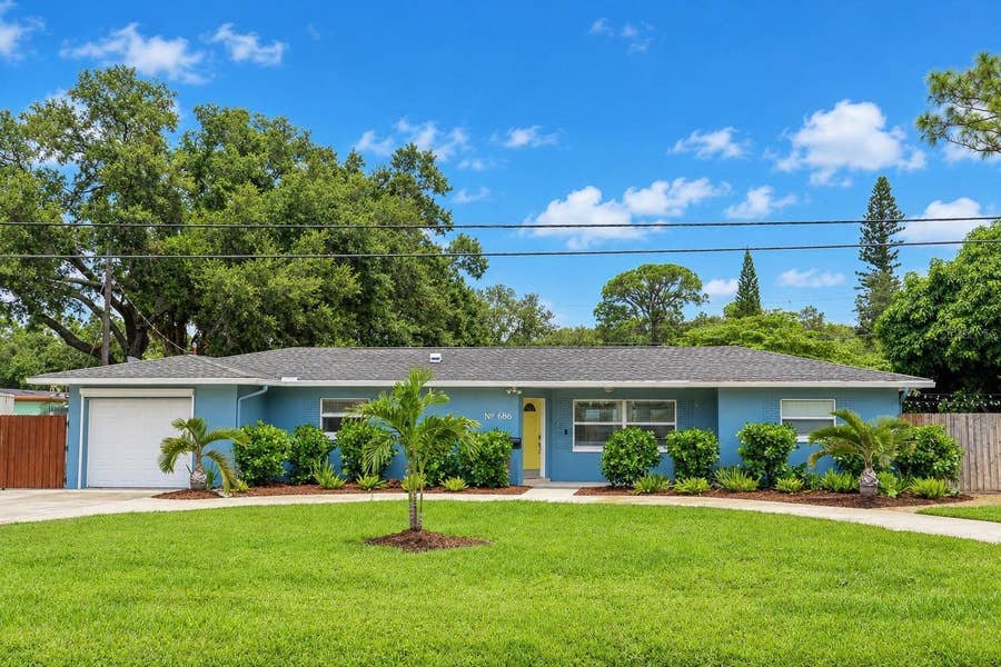 Property photo for 686 SOUTHWEST BOULEVARD N, St Petersburg, FL