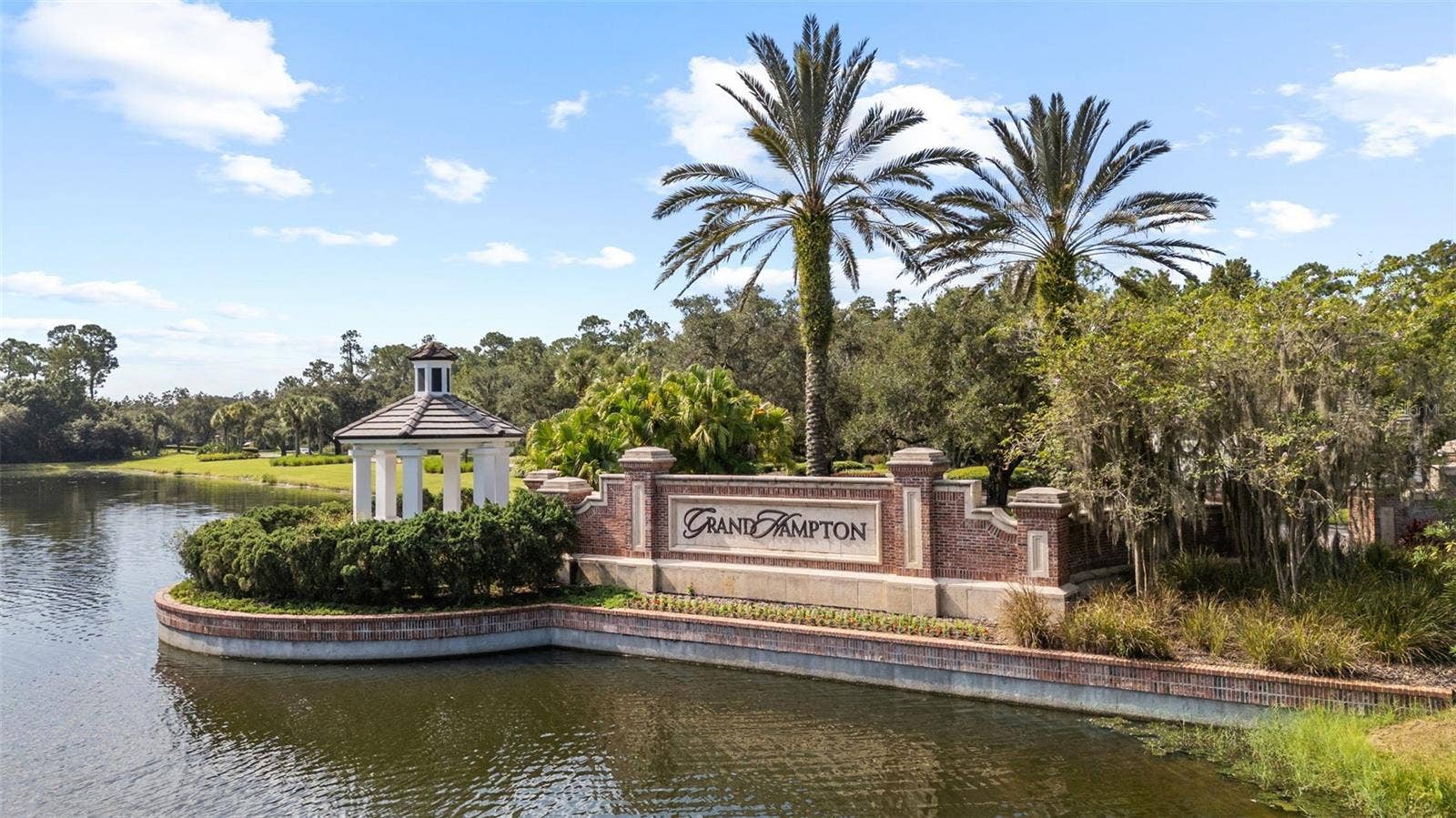 Grand Hampton Entrance