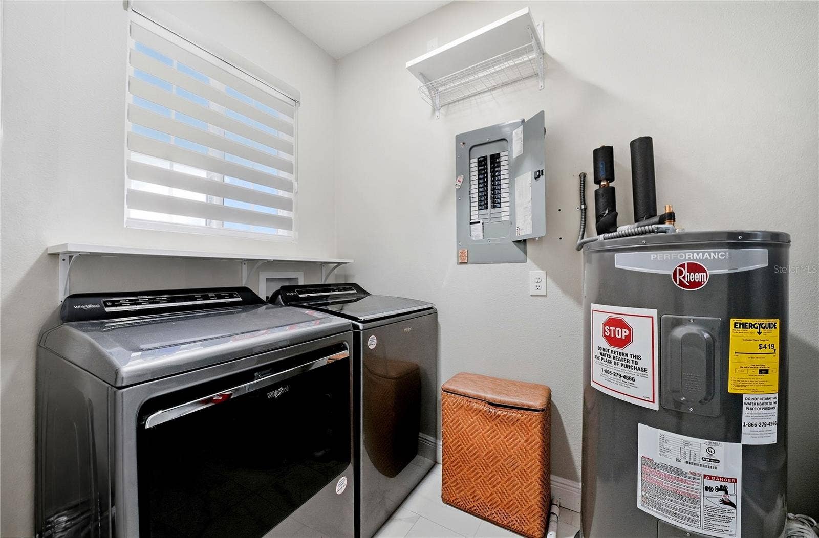 608 4TH STREET SW, Largo, FL 33770 Laundry room