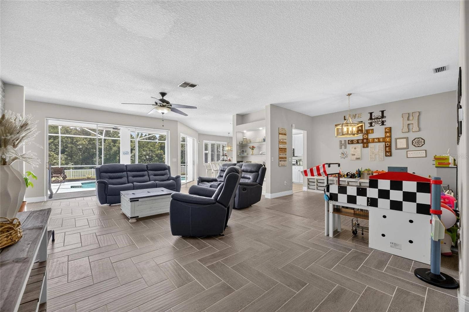 12419 RIVERGLEN DRIVE, Riverview, FL 33569 12419 RIVERGLEN DRIVE, Riverview, FL 33569