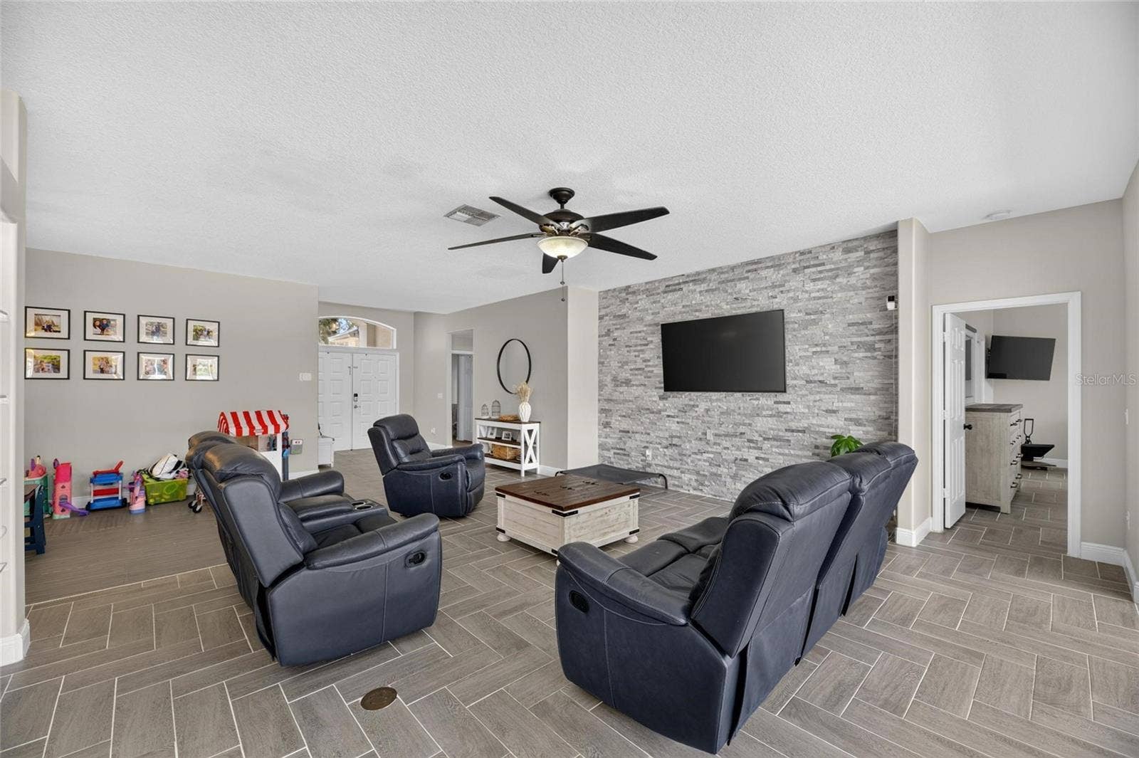12419 RIVERGLEN DRIVE, Riverview, FL 33569 12419 RIVERGLEN DRIVE, Riverview, FL 33569