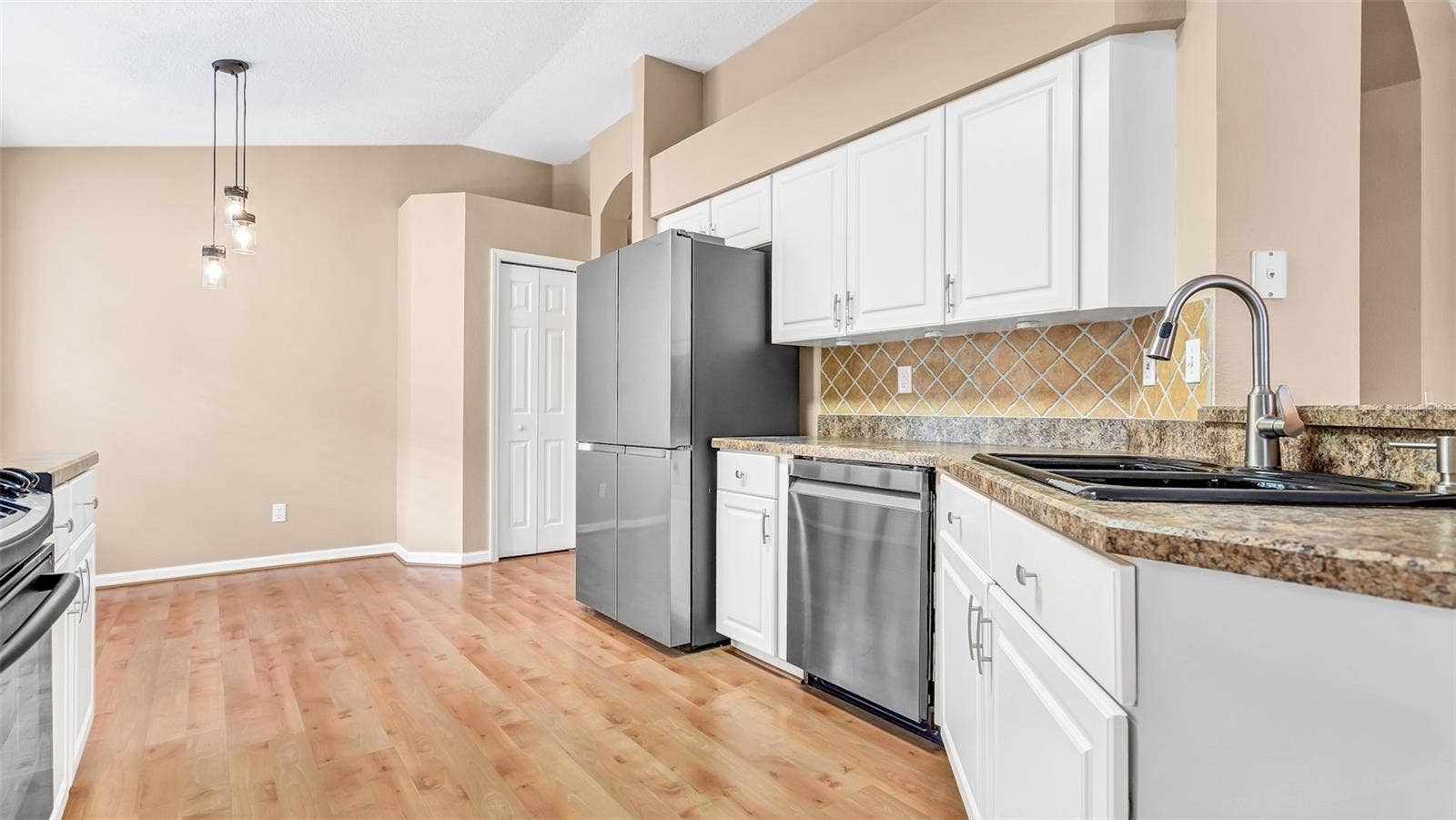9918 HARTWELL BRIDGE CIRCLE, Tampa, FL 33626