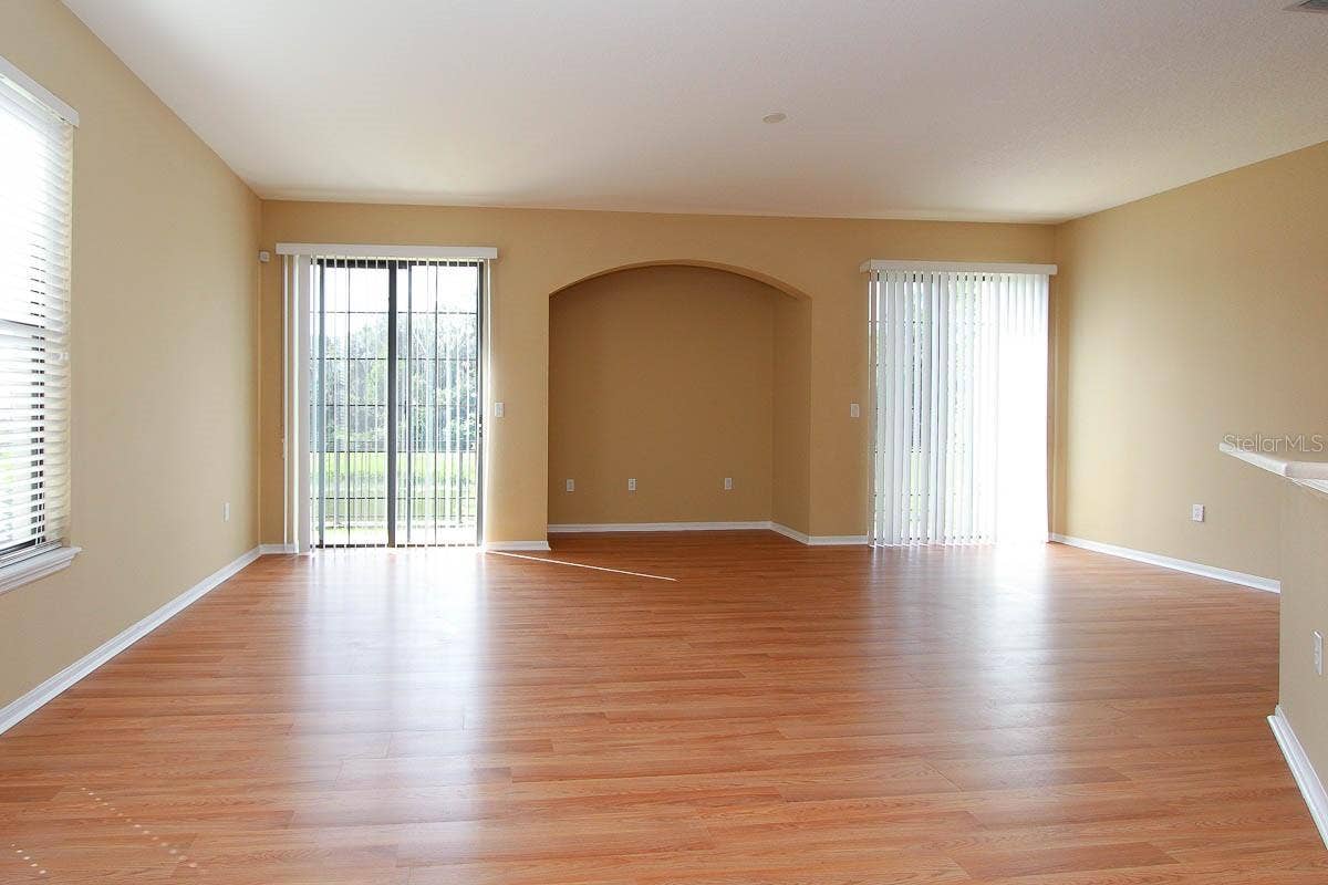 16515 KINGLETRIDGE AVENUE, Lithia, FL 33547 16515 KINGLETRIDGE AVENUE, Lithia, FL 33547