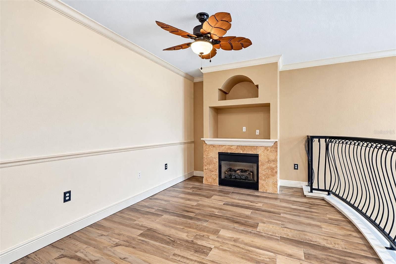 2733 VIA CIPRIANI, #815A, Clearwater, FL 33764