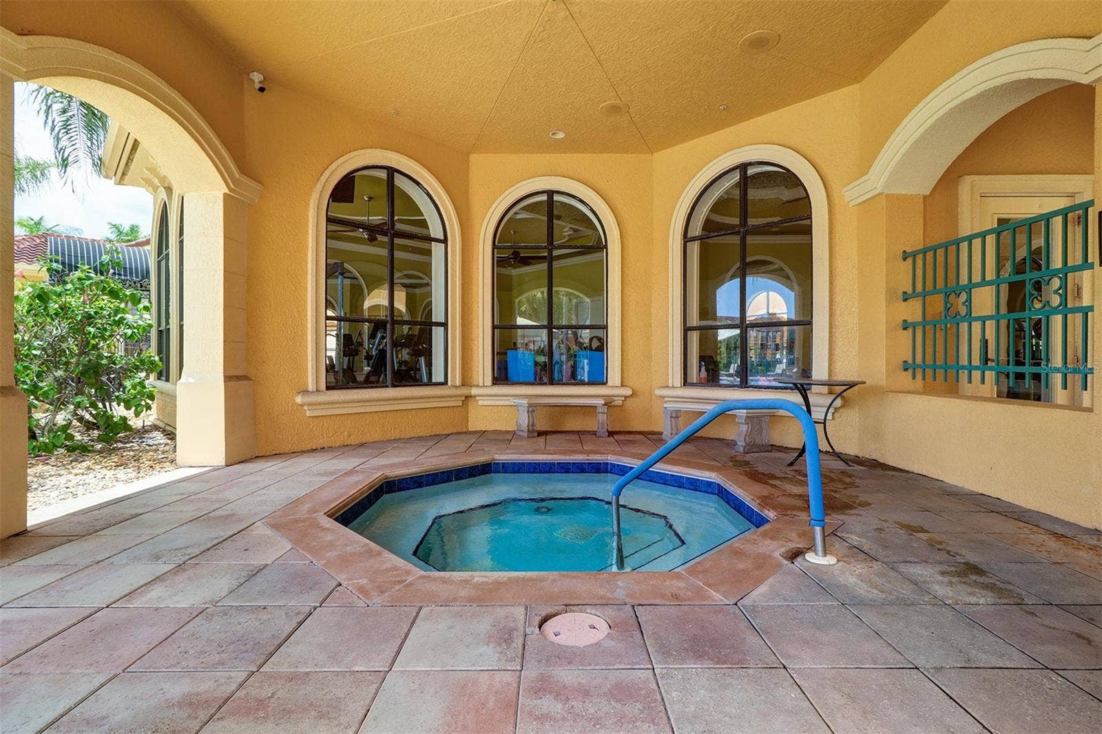 2733 VIA CIPRIANI, #815A, Clearwater, FL 33764