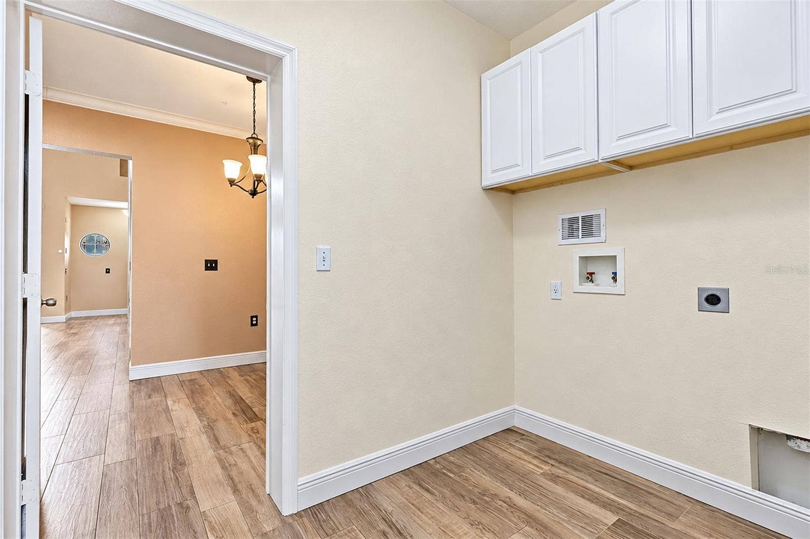 2733 VIA CIPRIANI, #815A, Clearwater, FL 33764