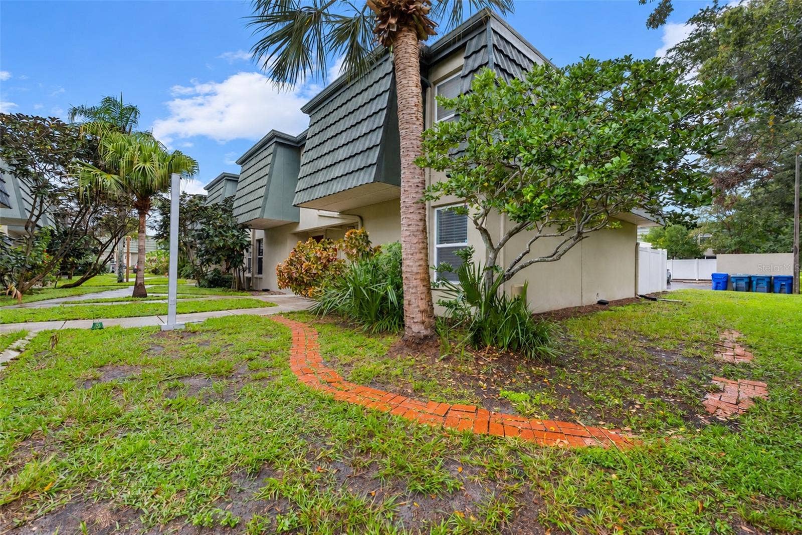 1799 N HIGHLAND AVENUE, #44, Clearwater, FL 33755 1799 N HIGHLAND AVENUE, #44, Clearwater, FL 33755