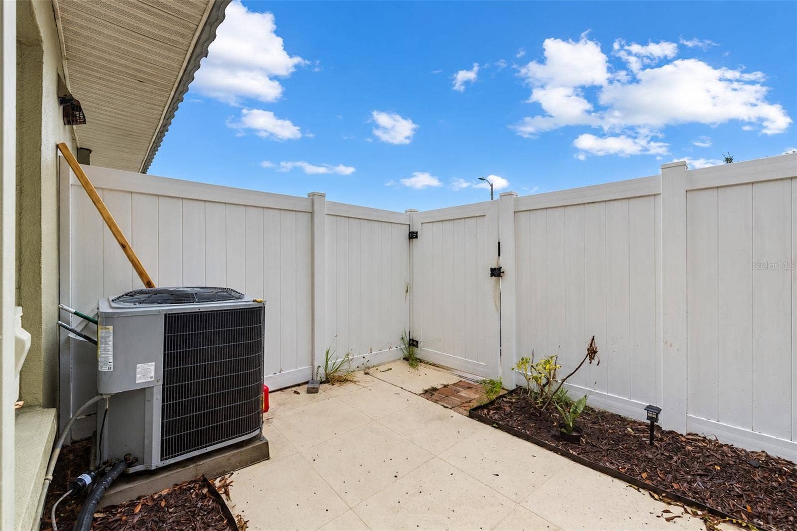 1799 N HIGHLAND AVENUE, #44, Clearwater, FL 33755 1799 N HIGHLAND AVENUE, #44, Clearwater, FL 33755